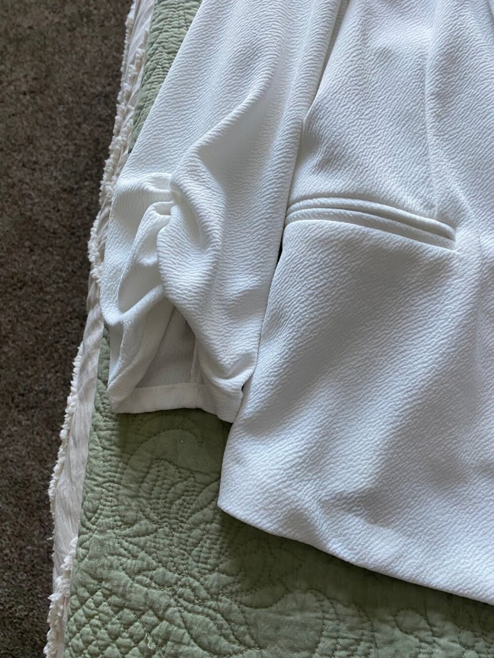 Maurices White Knit Cropped Blazer Jacket with Scrunched Sleeves Size XL - Picture 3 of 4